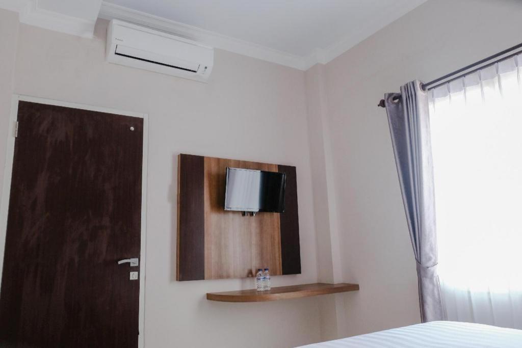 Noura Guest House Syariah Malang Exteriör bild